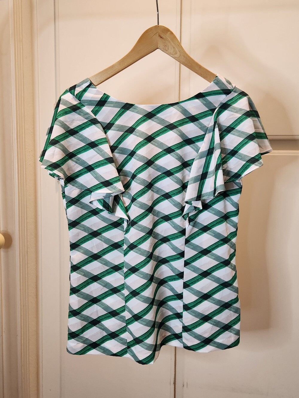 Green and white checkered blouse with zipper